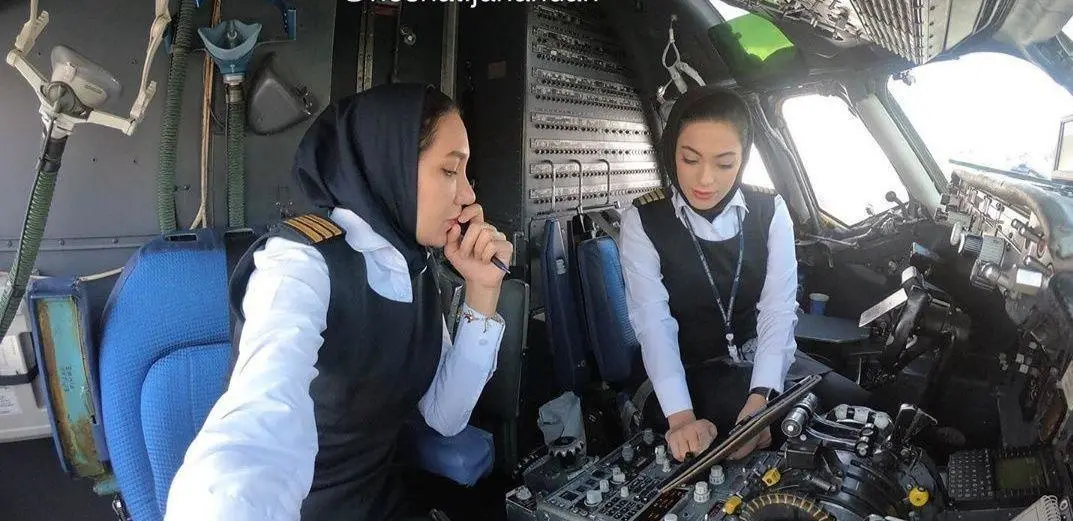 اولین پرواز رفت و برگشت تهران-مشهد با ۲ خلبان زن