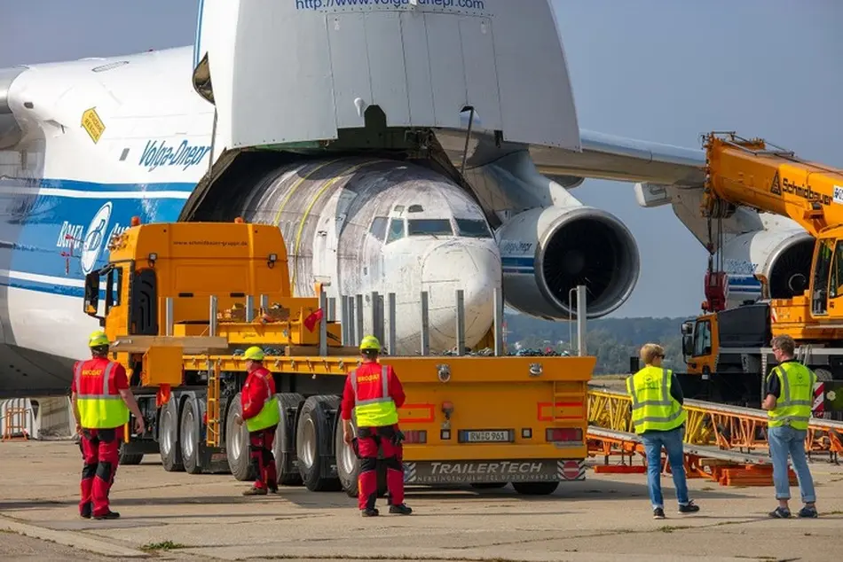 Volga-Dnepr freighters fly hijacked B737 aircraft home