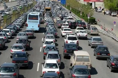 ترافیک سنگین در محور چالوس، آزادراه کرج به قزوین و تهران قم