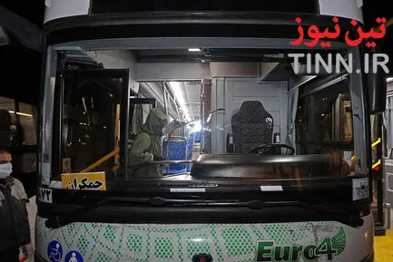 ضدعفونی کردن اتوبوس‌های شرکت واحد در قم