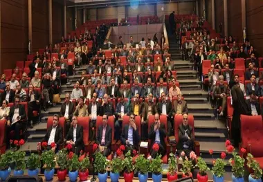 جوایز بهره وری و تعالی سازمانی بخش ریلی به چه کسانی رسید؟
