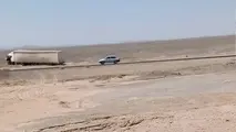  دو حادثه خروج تریلی از جاده در طی یک هفته+ پیشنهاد طنز یک راننده
