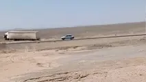  دو حادثه خروج تریلی از جاده در طی یک هفته+ پیشنهاد طنز یک راننده
