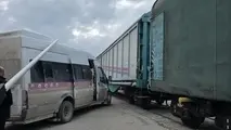 مدیرکل راه آهن آذربایجان: برخورد ون با قطار جلفا ـ تبریز خسارت جانی نداشت