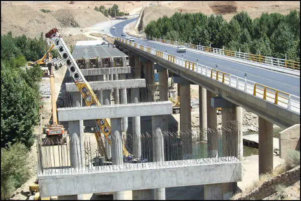 اتمام سازه پل غدیر در محور اصفهان – شهرکرد با ۹۰ درصد پیشرفت تا پایان شهریورماه