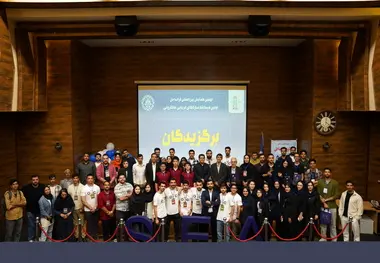 اولین مسابقه سازه های دریایی ماکارونی برگزار شد