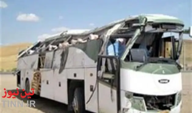 اتوبوس دانش آموزان منوجانی راهیان نورواژگون شد / دانش آموزان سلامت هستند