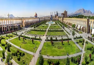 گشت و گذار مجازی در میدان نقش جهان