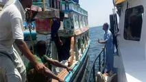 نجات جان 5 نفر صیاد توسط مرکز جستجو و نجات دریایی بندر چابهار در آب های دریای عمان