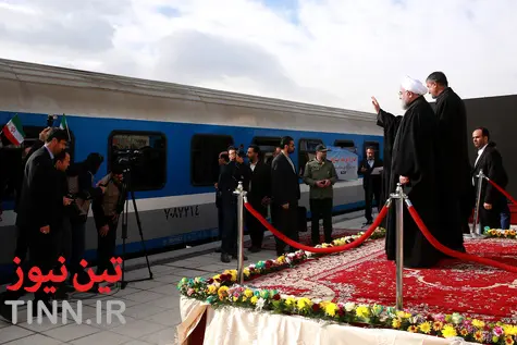 حضور رئیس‌جمهوربرای افتتاح راه آهن میانه - بستان آباد 