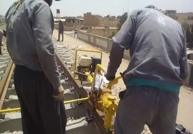 ◄گزارش تصویری / دوخطه کردن راه‌آهن بافق - زرین شهر