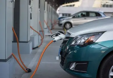 نبرد خودروسازان بر سر استانداردهای شارژ خودروهای الکتریکی