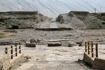 خسارت ۸۳۰ میلیارد ریالی سیلاب اخیر به راهداری و حمل ونقل جاده ای استان مرکزی 