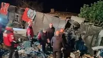 سانحه رانندگی در آنتالیای ترکیه: ۳۳ نفر مصدوم شدند