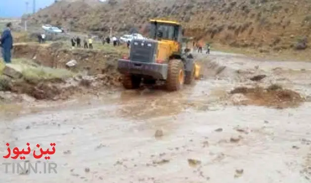 سیل راه ارتباطی پنج روستای جلفا را مسدود کرد