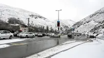 محور هراز بازگشایی شد/تردد در جاده های کوهستانی با زنجیر چرخ