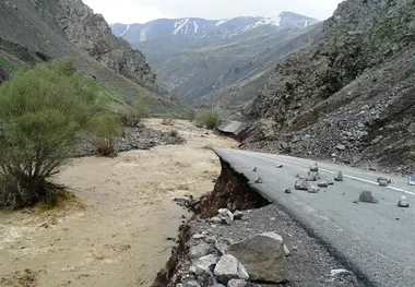آبگرفتگی معابر و جاری شدن روان‌ آب در ۸ استان کشور