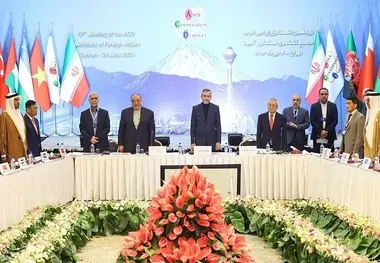 یک دقیقه سکوت اجلاس وزیران امورخارجه به احترام شهیدان خدمت+فیلم