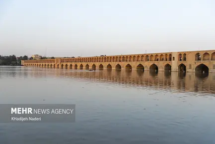گزارش تصویری چشم نصف جهان به زاینده‌رود روشن شد (1)