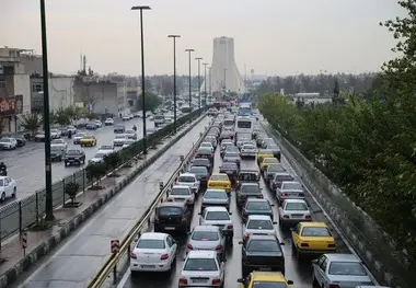 اعلام مسیرهای پر ترافیک تهران و توصیه پلیس به رانندگان