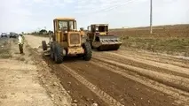 جاده نفت در دست احداث است