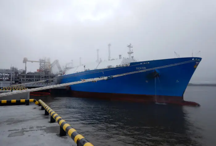 SCF Tanker Loads First LNG Cargo from Yamal LNG’s Second Train