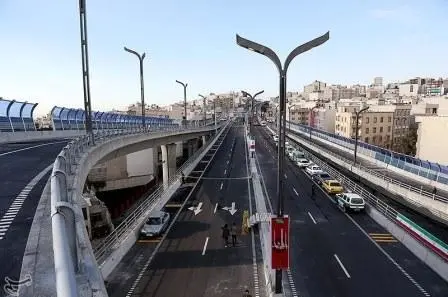 پل های تقاطع بزرگراه های صدر و شهید مدرس مقاوم سازی شد 