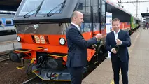 EffiLiner 3000 locomotive handed over