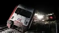 تصادف دو قطار در هند با آمار ضد و نقیض تلفات + فیلم