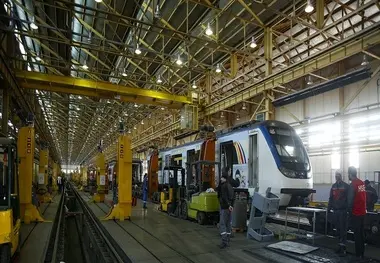  ۷۵ درصد قطارهای حومه ای خط ۵ مترو نیاز به تعمیرات اساسی دارند.