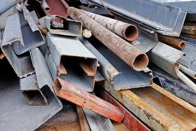 عرضه ۳۳۵ تن ضایعات فلزی راه آهن در بورس کالا