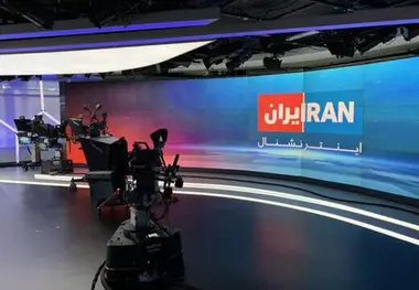 مجری اینترنشنال: چرا آیت الله خمینی توانست انقلاب کند اما ما نمی توانیم؟!+ فیلم