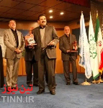 اعطای جایزه " خشت طلایی " تهران به پروژه های بزرگراه طبقاتی صدر و تونل نیایش