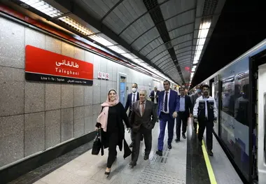 بازدید مدیران شهرداری ایروان از متروی تهران