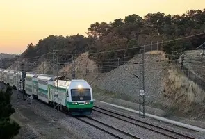 مترو در ایرانِ ۱۴۰۴؛ توسعه نامتوازن، تجهیزات گران و چالش  ۲۰۰۰ واگن