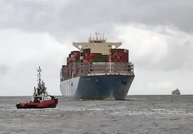 Port of Rotterdam welcomes three largest containerships