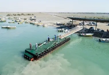 نصب اسکله در بندر ترکمن به کجا رسید؟