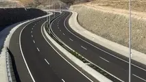 شبکه بزرگراهی در مسیر کدام کریدورهای ترانزیتی تکمیل شد؟