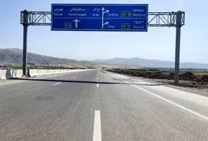 جزئیات مسدودی آزادراه قزوین زنجان/ تردد در آزادراه خرم‌آباد بروجرد جریان دارد