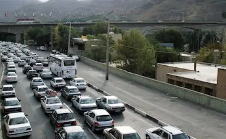 افزایش تردد وسایل نقلیه در محورهای مواصلاتی ایلام