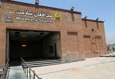 کلنگ زنی تونل پدافندی ایستگاه مترو مدافعان سلامت به بیمارستان امام خمینی