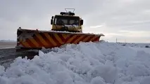 انجام ششمین عملیات برف‌روبی باند فرودگاه اردبیل