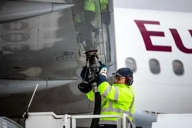 شوک قیمتی در بازار سوخت جت؛ افزایش ۲۰ درصدی بلیت هواپیما قطعی شد