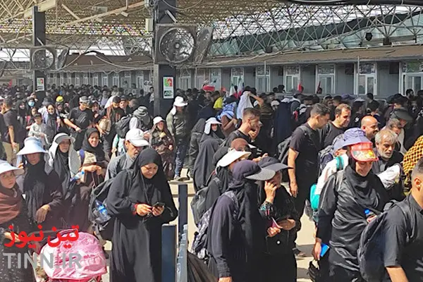 تردد بیش از ۳ میلیون و ۳۶۱ هزار زائر اربعین از مزهای ۶ گانه کشور 