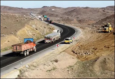 تصادف وحشتناک 2 کامیون در جاده قدیم تهران قم/ یکی از رانندگان کشته شد