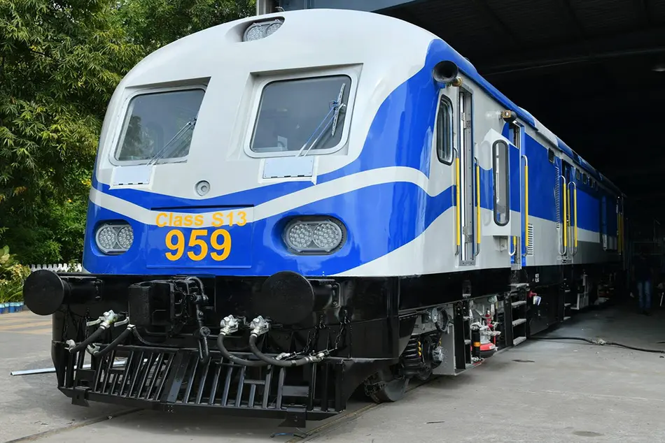 ICF unveils Sri Lanka Railways diesel-electric multiple units