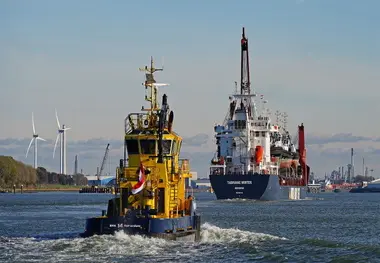 Watch: Port of Rotterdam Conducts Ammonia Bunkering Pilot