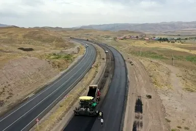 اختصاص ۱۴ هزار میلیارد تومان برای توسعه راه ها و راه آهن اردبیل