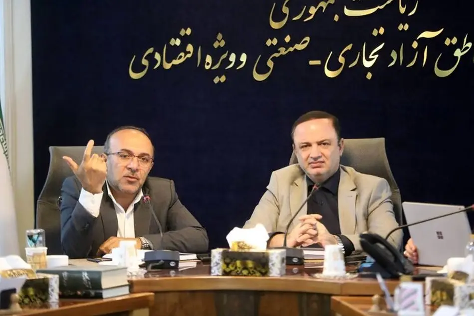 تأکید مناطق آزاد و گمرک بر حمایت از واحدهای تولیدی