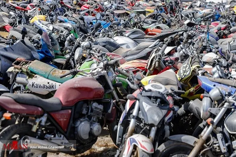 ۵ هزار موتورسیکلت توقیفی با اقدامات دادگستری استان هرمزگان به مزایده گذاشته می شود